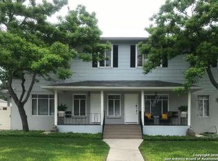 1040 W Woodlawn Ave, San Antonio, TX 78201