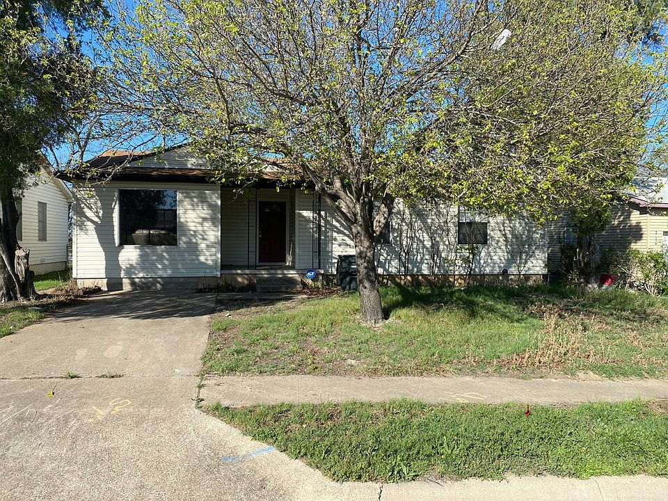 1st image of 207 W Voelter Ave