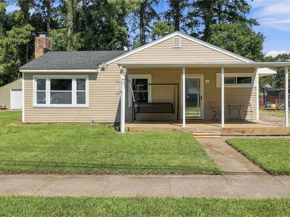 2424 Youngman Rd, Chesapeake, VA 23323