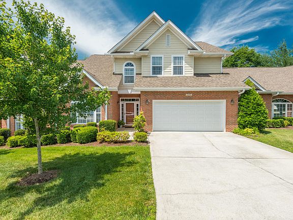 4th image of 1178 Treymour Way #32