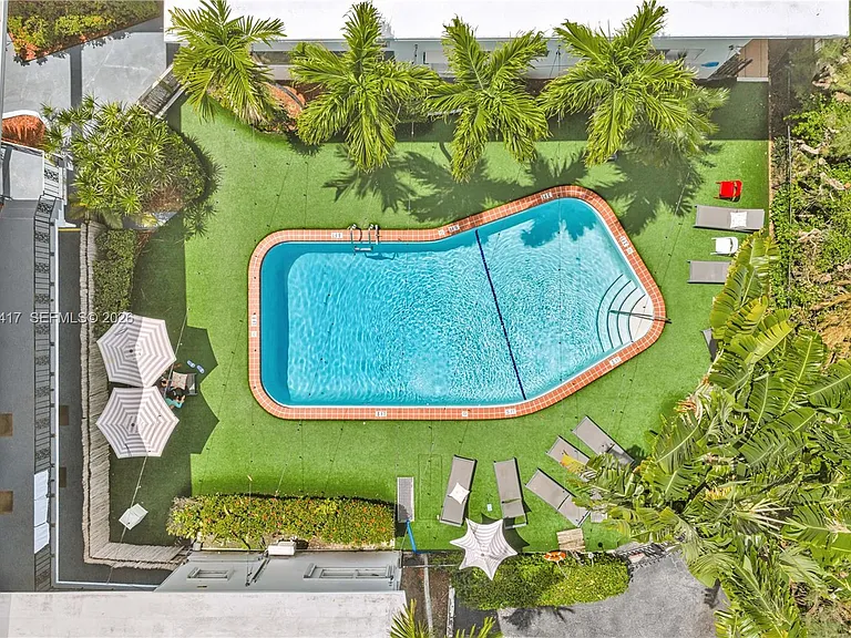 10000 E Bay Harbor Dr #12 — Photo 16