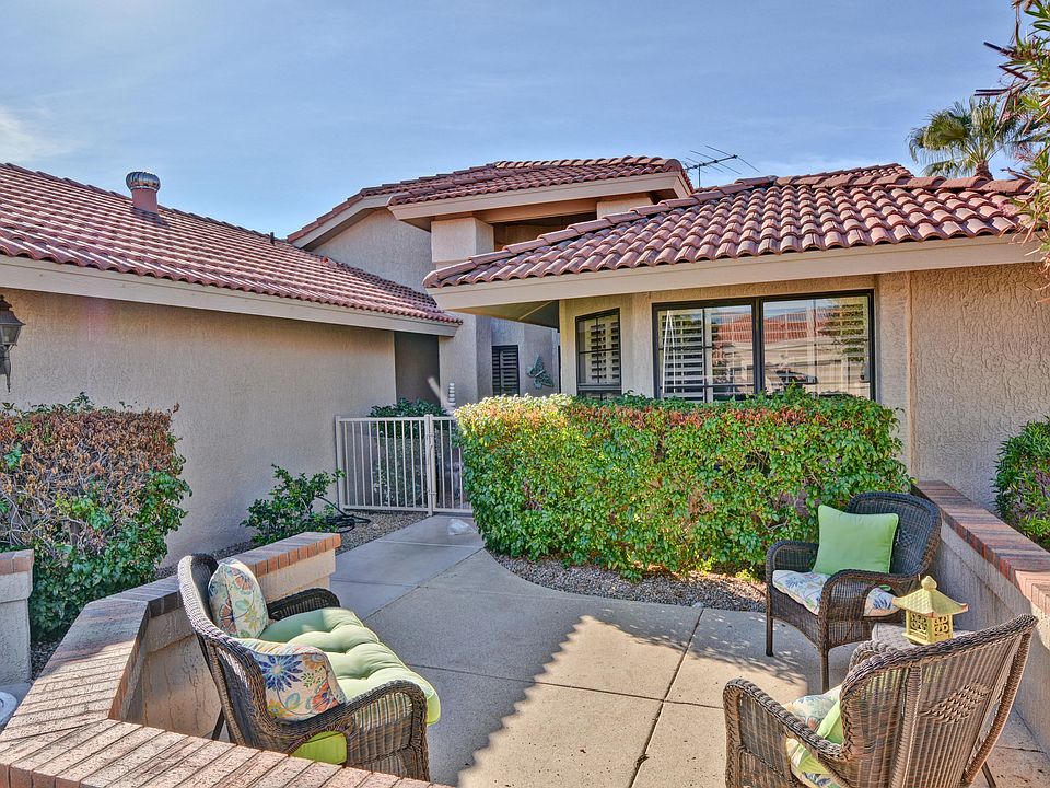2nd image of 13315 W La Terraza Dr