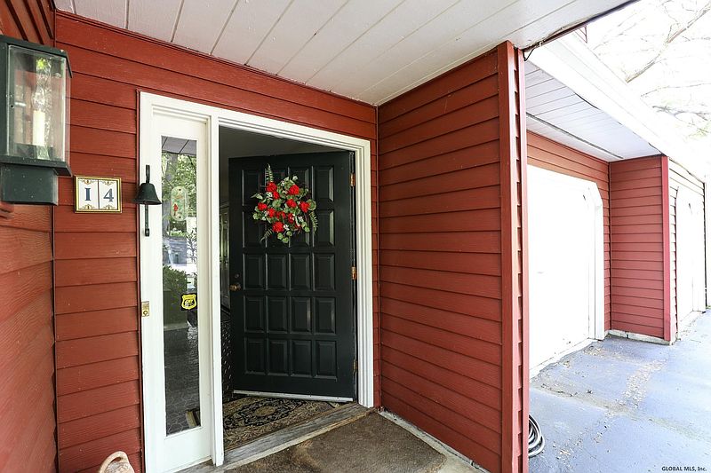 3rd image of 14 LOUDONWOOD EAST Drive