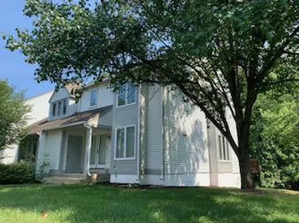 12490 Fanleaf Ct, Fairfax, VA 22033