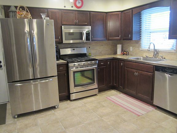 Ultra Modern Kitchen
