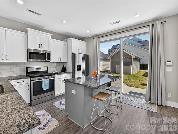 5th image of 2718 Tranquil Oak Pl