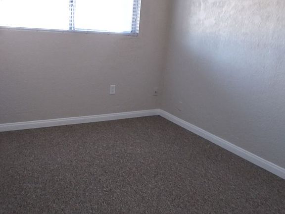 5th image of 350 Marina Dr APT 22