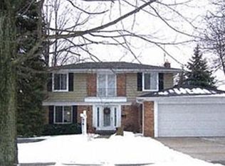 44273 S Umberland Cir, Canton, MI 48187
