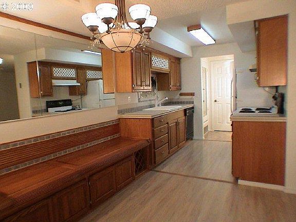 5th image of 406 NE 85th St Unit 3-G