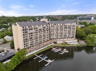 Lakeshore Condominium, Worcester, MA 01604