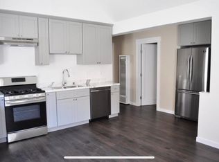207 15th St, Pacific Grove, CA 93950