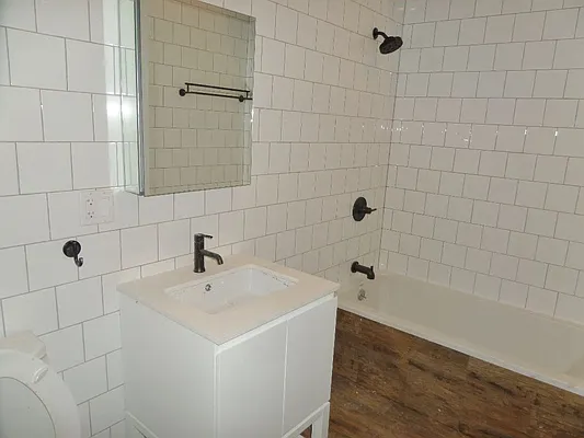 Rented by East Coast Management Solutions | media 7