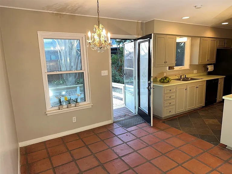 4905 Placid Pl — Photo 21