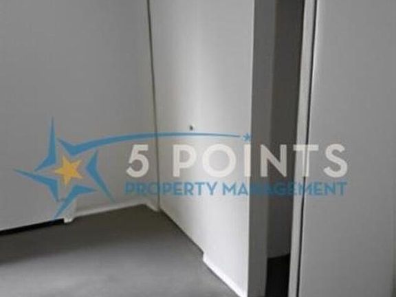 3rd image of 1174 Chandler Ave APT 8