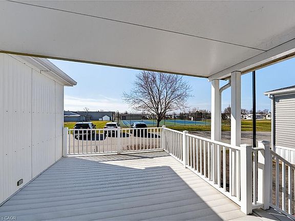 4th image of 3033 Townline Rd #82