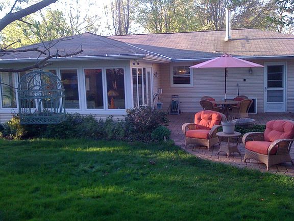 3rd image of 2913 Bodine Dr