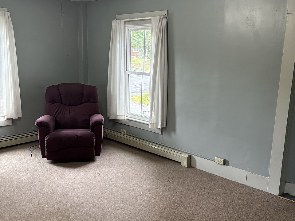 1st image of 12 Hall Ave APT 3