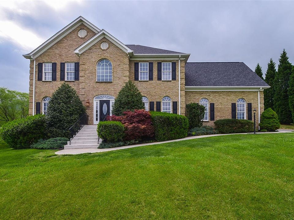 1st image of 166 Deer Haven Dr