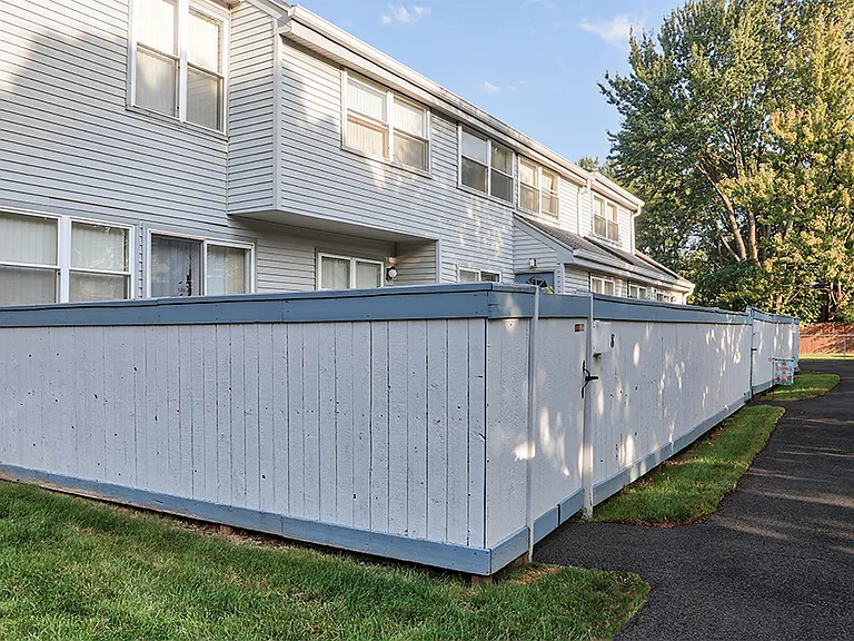 Brighton Colony Townhomes — Photo 10