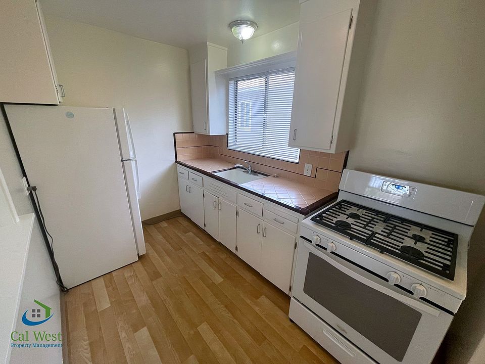 1st image of 1634 The Alameda #15