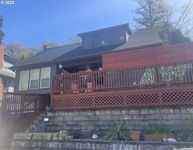 1355 SE Lane Ave, Roseburg, OR, 97470