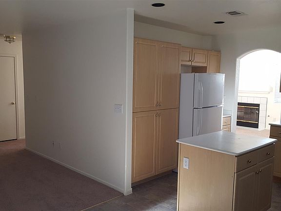 5th image of 963 Rainbow Cliff Ct