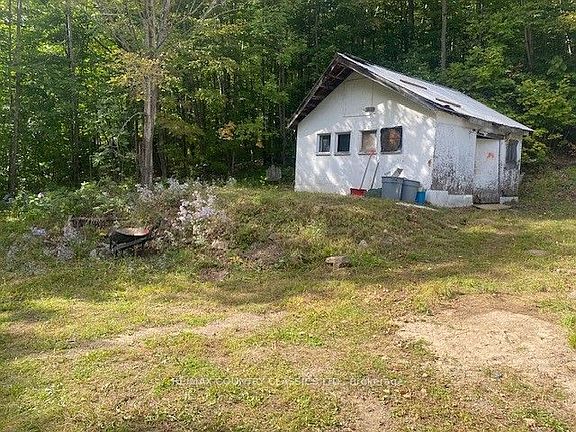 3rd image of 132 Trout Lake Rd