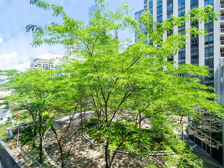 102 Bloor St W #708 — Photo 20