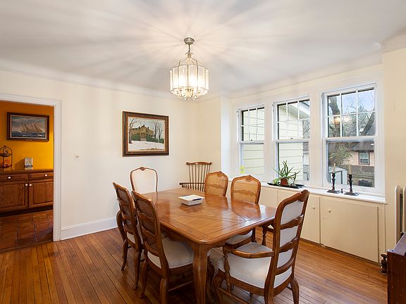 5th image of 336 Hillside Ave