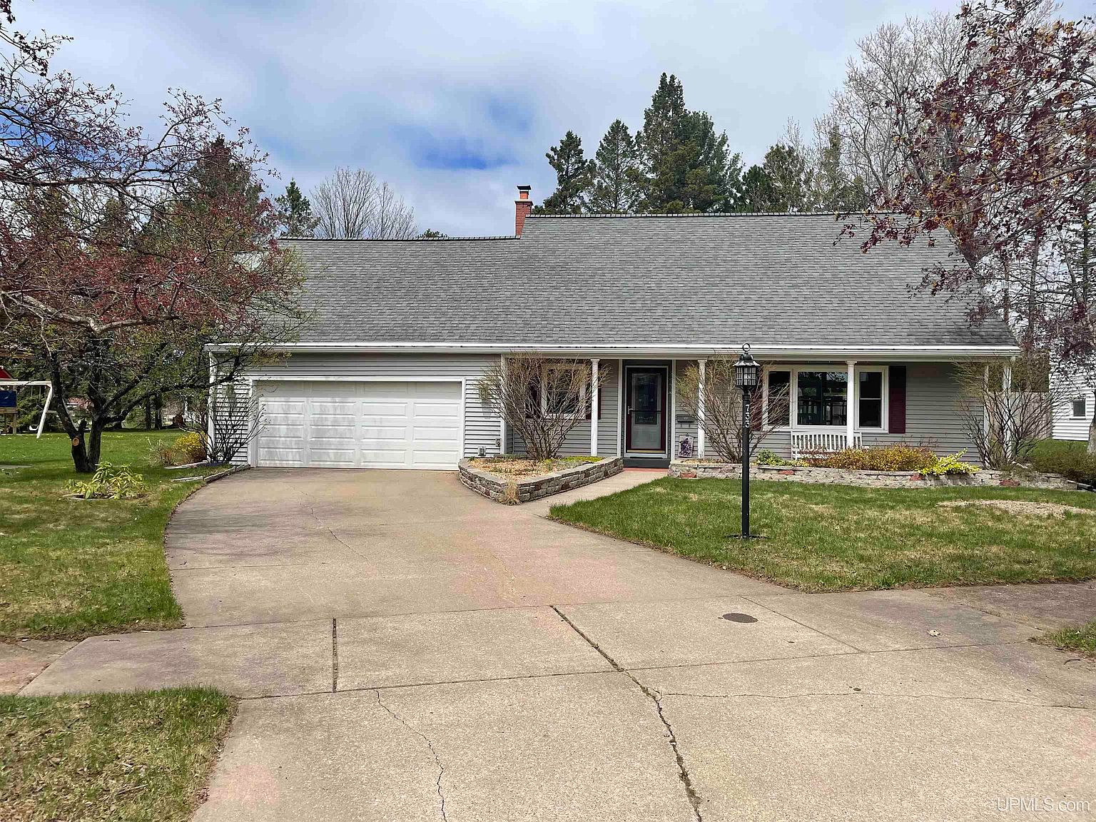 733 Mather Ave, Ishpeming, MI 49849 Zillow
