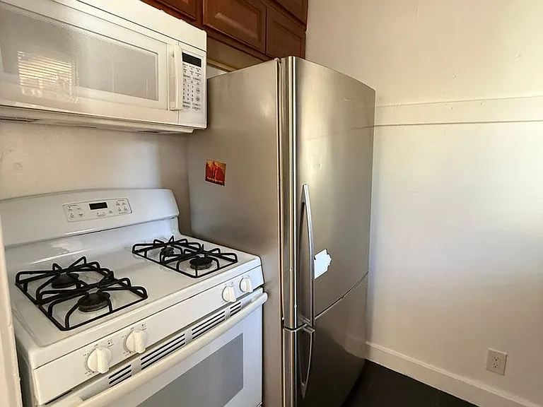 6028 Eleanor Ave #1/2 — Photo 6