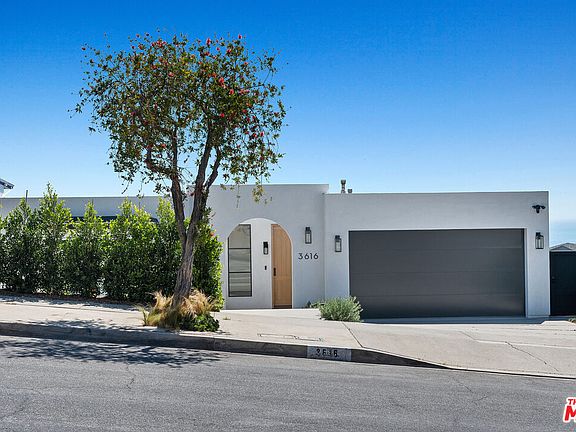 2nd image of 3616 Shoreheights Dr