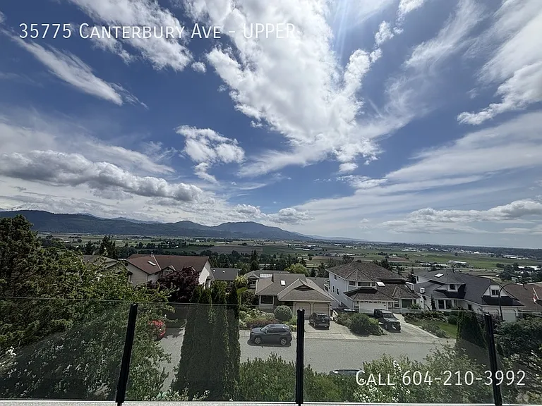 35775 Canterbury Ave #UPPER — Photo 13