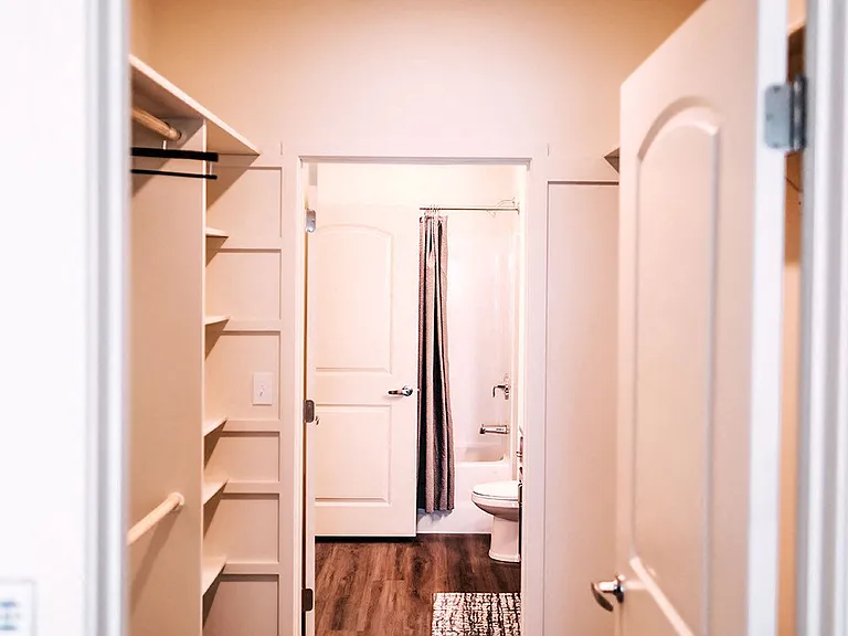 Heartland Flats — Photo 10