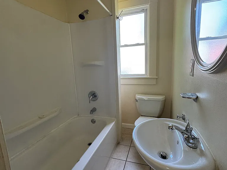 206 Pear St — Photo 7