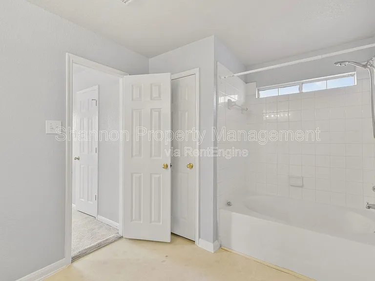 21106 Blackbluff Ct — Photo 15