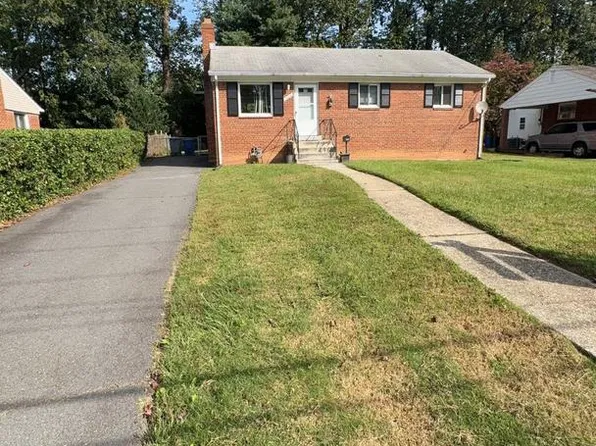 7424 Marc Dr, Falls Church, VA 22042