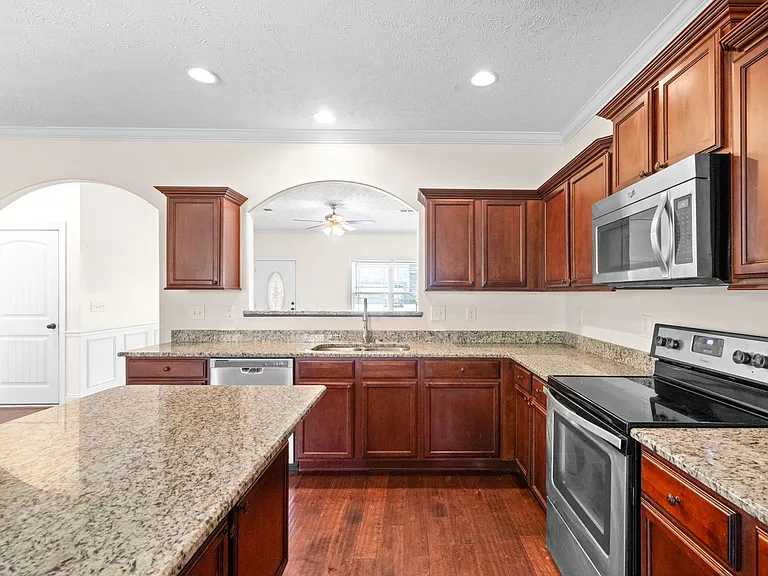 3339 Cotham Ln — Photo 13