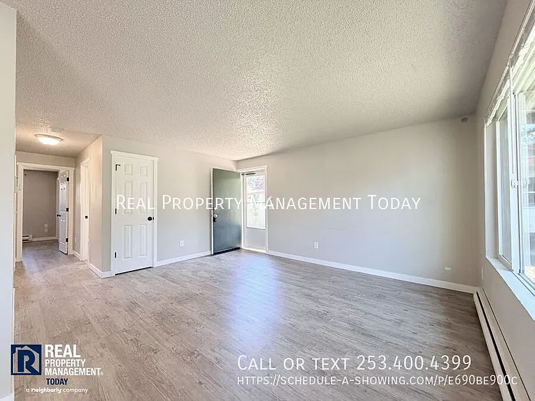 1410 Josephine Ct SE — Photo 5