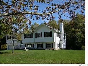 2nd image of 26300 Irish Rd