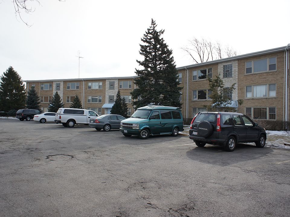 1st image of 7630 1/2 N Milwaukee Ave APT 2A