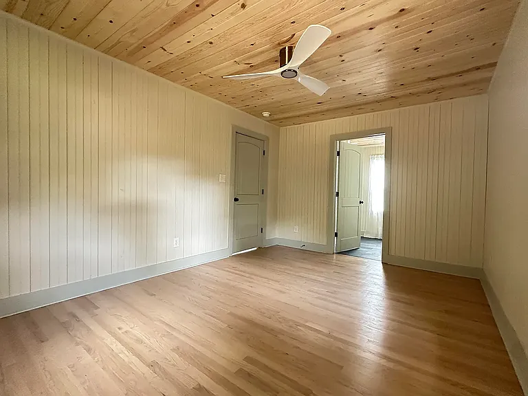 2531 Wecco St — Photo 6