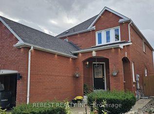 8 Treepark St, Brampton, ON L6R1T3