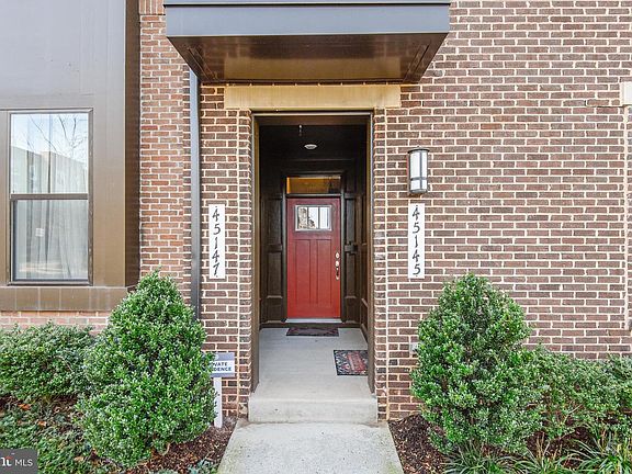 3rd image of 45147 Kincora Dr