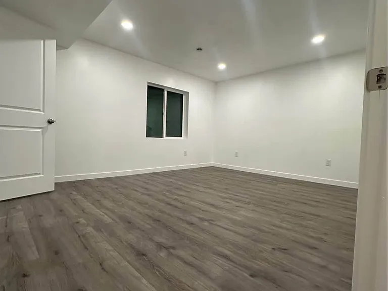1433 S Boxelder Dr — Photo 2