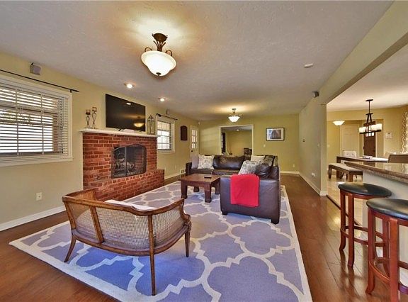 3rd image of 2237 NW 56th St