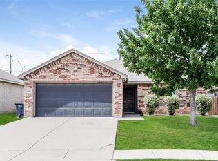 2404 Hawkwood Ct, Fort Worth, TX 76123
