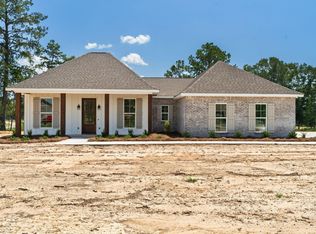 616 Hickory Grove Rd, Sumrall, MS 39482