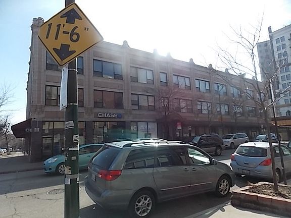 2nd image of 1107 W Lawrence Ave APT 305