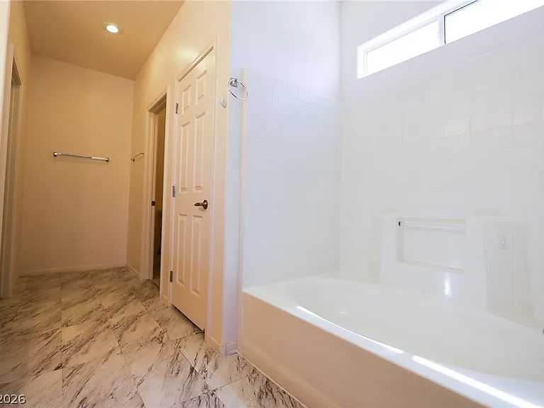 6472 Centennial Rd — Photo 9